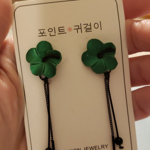 Flower Tassel temperament earrings - Picture 5 of 7